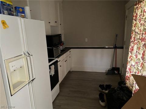 338 10th St, Elyria, OH 44035 photo 10
