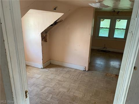 1724 E 30th St, Lorain, OH 44055 photo 9