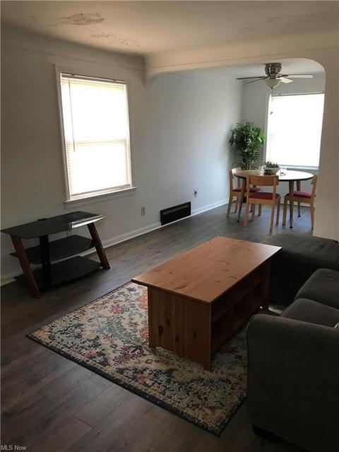 349 E 250th St, Euclid, OH 44132 photo 6