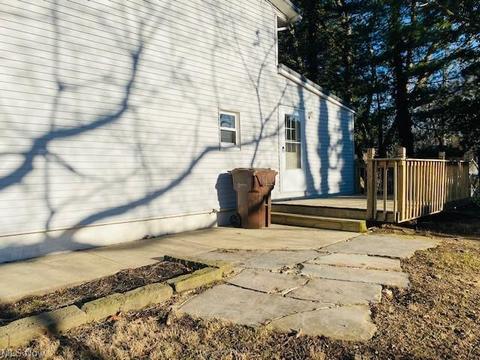 2770 Ithaca Ave, Akron, OH 44312 photo 4
