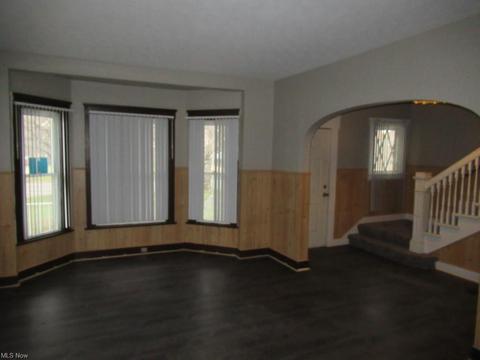 1737 E 31st St, Lorain, OH 44055 photo 3