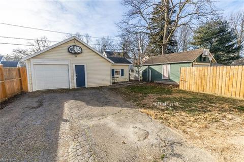 247 Stanford Ave, Elyria, OH 44035 photo 22