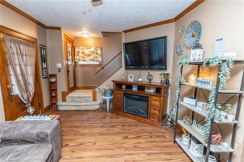 247 Stanford Ave, Elyria, OH 44035 photo 4