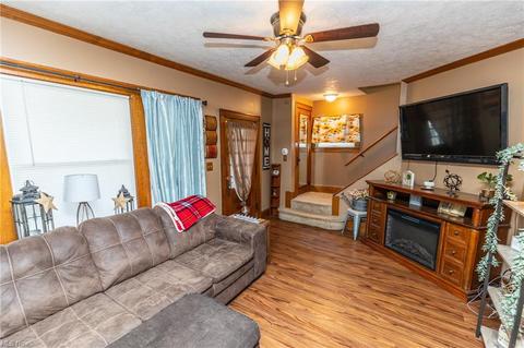 247 Stanford Ave, Elyria, OH 44035 photo 3