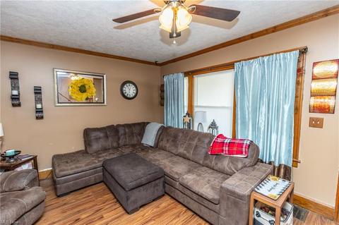 247 Stanford Ave, Elyria, OH 44035 photo 2