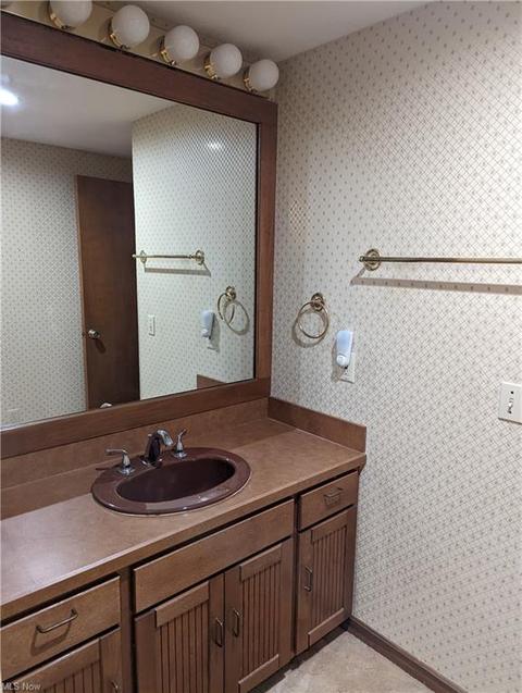 6104 Cedar Ln NW, Canton, OH 44708 photo 12