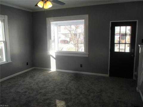 18 Creed St, Struthers, OH 44471 photo 8