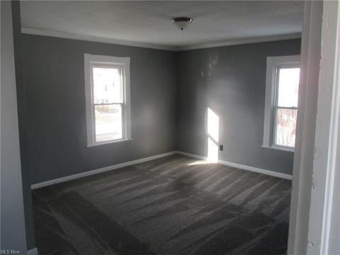 18 Creed St, Struthers, OH 44471 photo 9