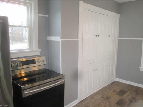 18 Creed St, Struthers, OH 44471 photo 3