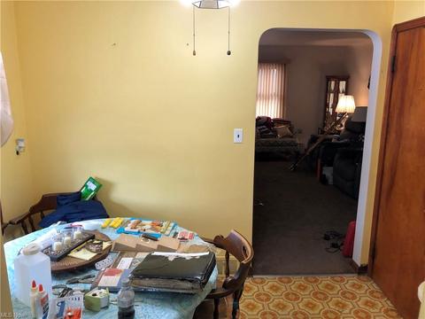 6677 State Rd, Parma, OH 44134 photo 4