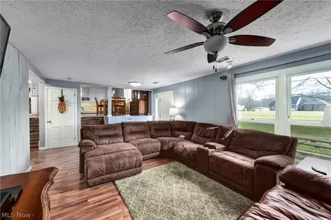 8454 Oberlin Rd, Elyria, OH 44035 photo 27