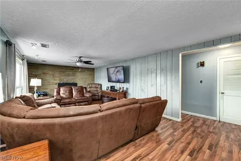 8454 Oberlin Rd, Elyria, OH 44035 photo 24