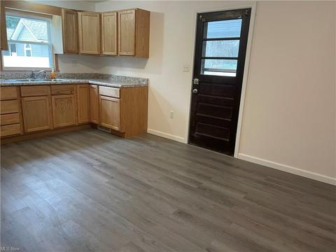 987 Shamrock Dr, Barnesville, OH 43713 photo 12