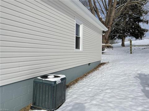 987 Shamrock Dr, Barnesville, OH 43713 photo 4