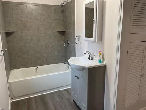 987 Shamrock Dr, Barnesville, OH 43713 photo 17