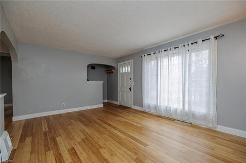 33550 Pear St, Avon, OH 44011 photo 5