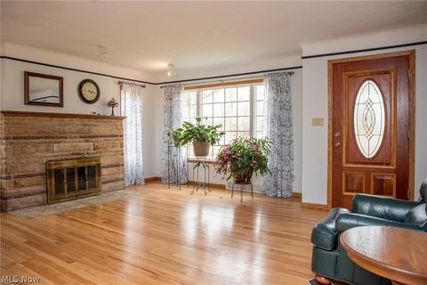 3232 E Sprague Rd, Broadview Heights, OH 44147 photo 3