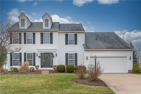 6715 Birchbark Ave NE, Canton, OH 44721 photo 1