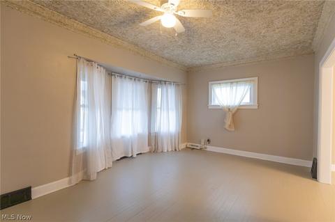 745 E 236th St, Euclid, OH 44123 photo 7