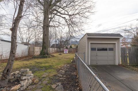 745 E 236th St, Euclid, OH 44123 photo 33