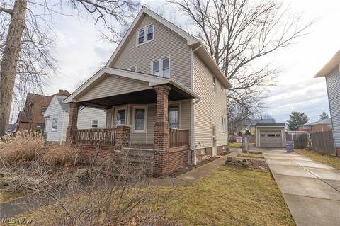 745 E 236th St, Euclid, OH 44123 photo 4