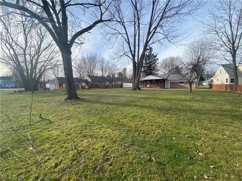 1035 N Pasadena, Elyria, OH 44035 photo 18
