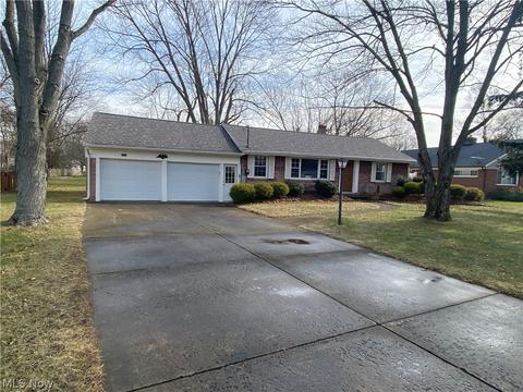 1035 N Pasadena, Elyria, OH 44035 photo 4