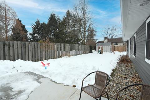215 N Wheaton Rd, Akron, OH 44313 photo 33