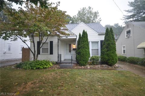 1217 Gorge Blvd, Akron, OH 44310 photo 1