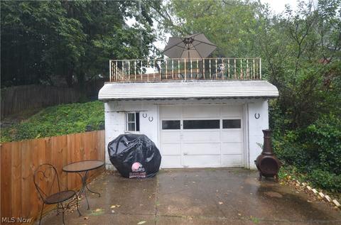 1217 Gorge Blvd, Akron, OH 44310 photo 3