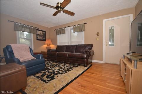 1217 Gorge Blvd, Akron, OH 44310 photo 9