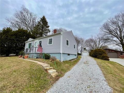 121 2nd St, Wadsworth, OH 44281 photo 2