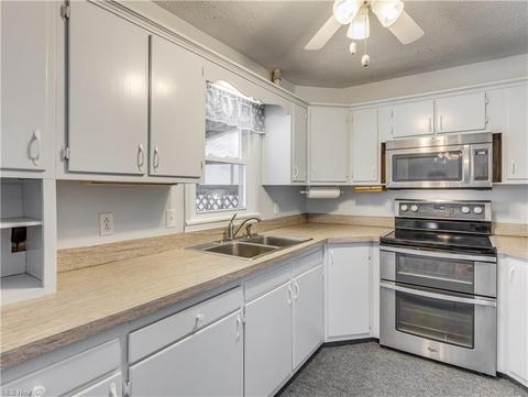 1532 Centerview Dr, Copley, OH 44321 photo 9