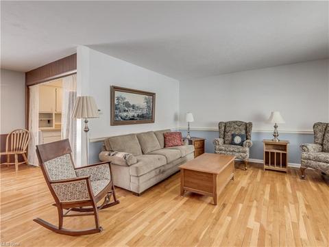 1532 Centerview Dr, Copley, OH 44321 photo 5