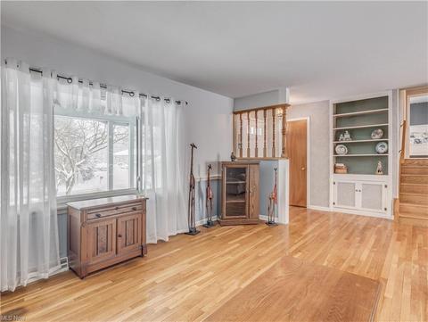 1532 Centerview Dr, Copley, OH 44321 photo 3