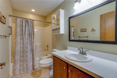 5010 Barrie St NW, Canton, OH 44708 photo 17
