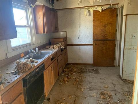 181 Roosevelt Ave, Elyria, OH 44035 photo 7