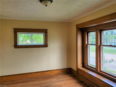 309 W Prospect Rd, Ashtabula, OH 44004 photo 8