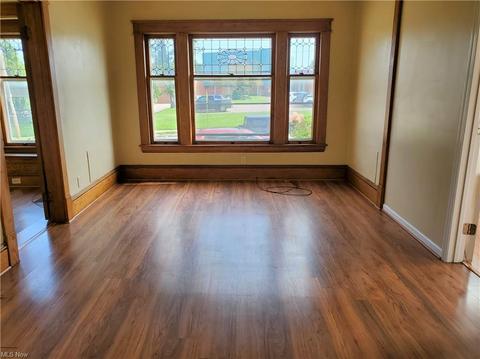 309 W Prospect Rd, Ashtabula, OH 44004 photo 5
