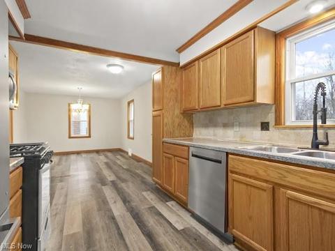 645 Elm St, Struthers, OH 44471 photo 3