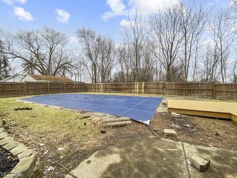 645 Elm St, Struthers, OH 44471 photo 16