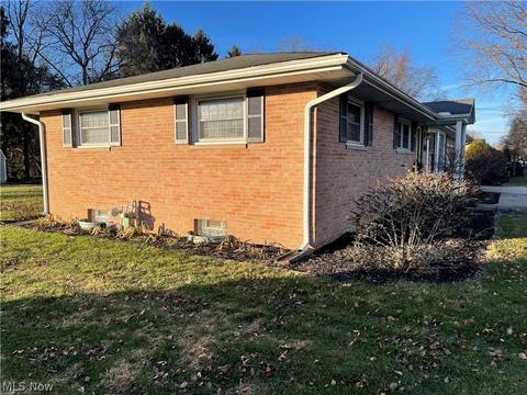 4998 Will Dr, New Franklin, OH 44319 photo 2