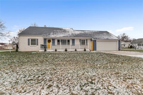 1325 Warrick Dr, Saybrook, OH 44004 photo 3