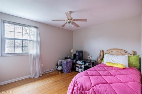 8064 Pinehurst Dr, Parma, OH 44129 photo 19