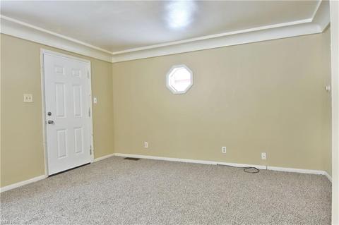 142 N Bridge St, Struthers, OH 44471 photo 5