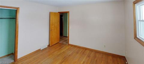 853 E Broad St, Elyria, OH 44035 photo 18