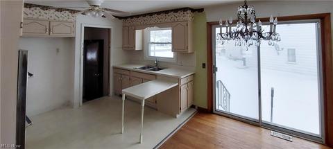 853 E Broad St, Elyria, OH 44035 photo 12