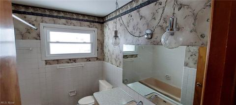 853 E Broad St, Elyria, OH 44035 photo 16