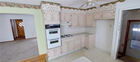 853 E Broad St, Elyria, OH 44035 photo 14