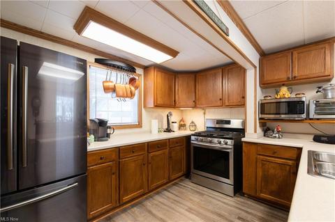 13610 S Main St, Beloit, OH 44609 photo 10